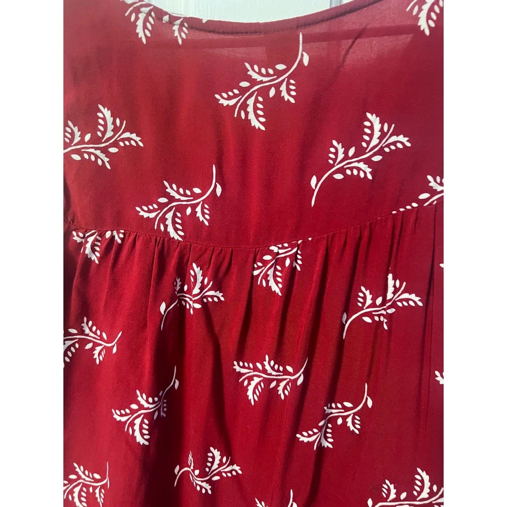Old Navy Womens Burgundy White Botanical Leaf Print Sleeveless V-Neck Blouse M - Picture 3 of 6